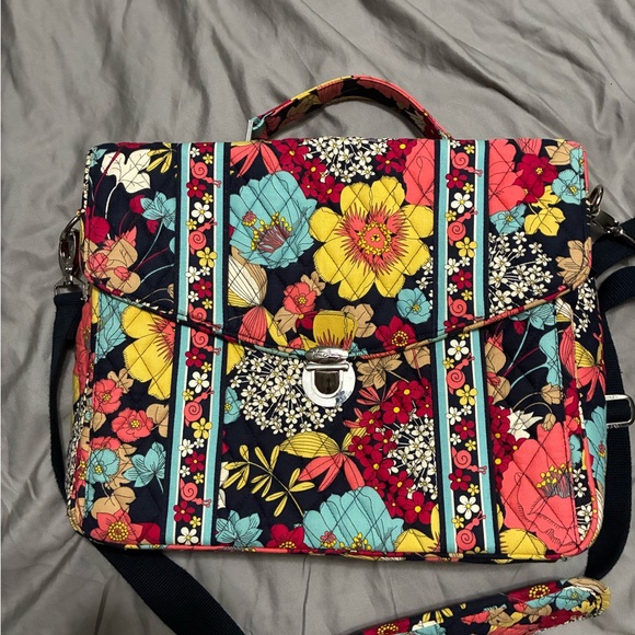 Floral Quilted Vera Bradley Laptop Bag - Picture 4 of 6